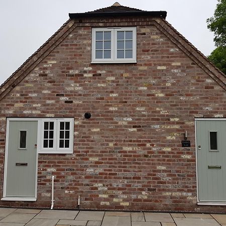 Rookery Lodge Apartments Wistaston Exterior photo